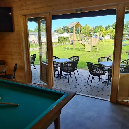 553 Op Recreatiepark De Wielen شاليه سينت مارتن