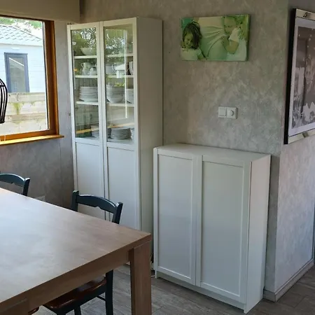 553 Op Recreatiepark De Wielen شاليه