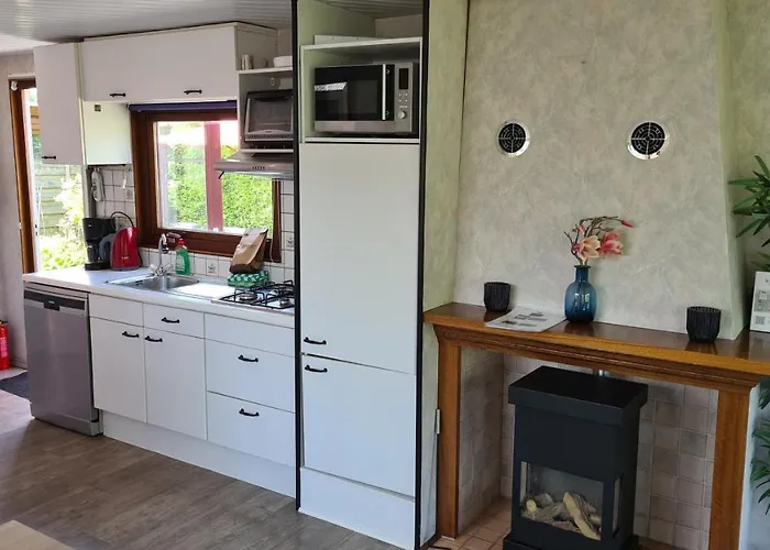 553 Op Recreatiepark De Wielen Chalet Sint Maarten