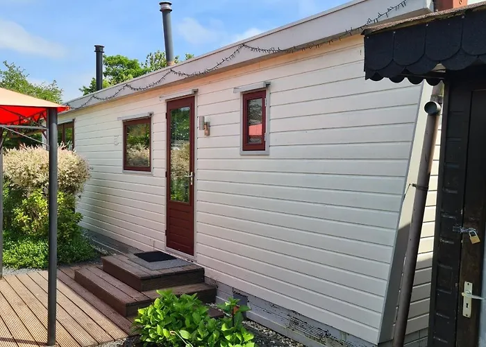 553 Op Recreatiepark De Wielen Chalet