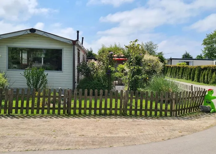 Chalet 553 Op Recreatiepark De Wielen Sint Maarten